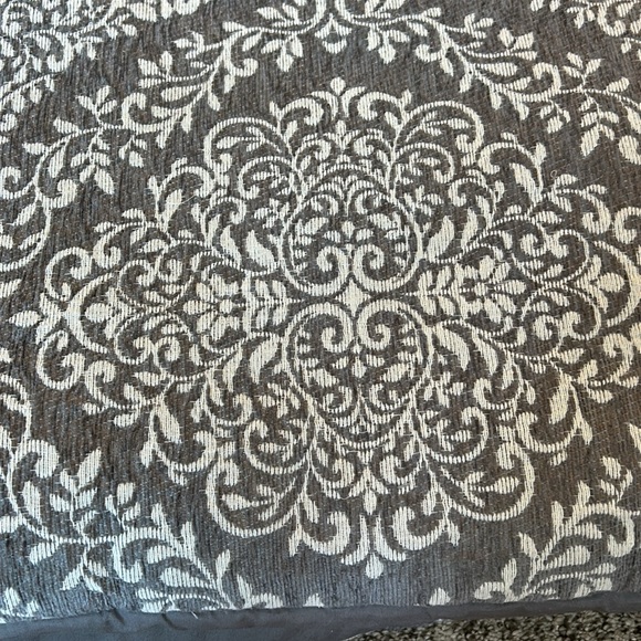 Waterford Fine Linens Queen Comforter Set - Picture 5 of 8